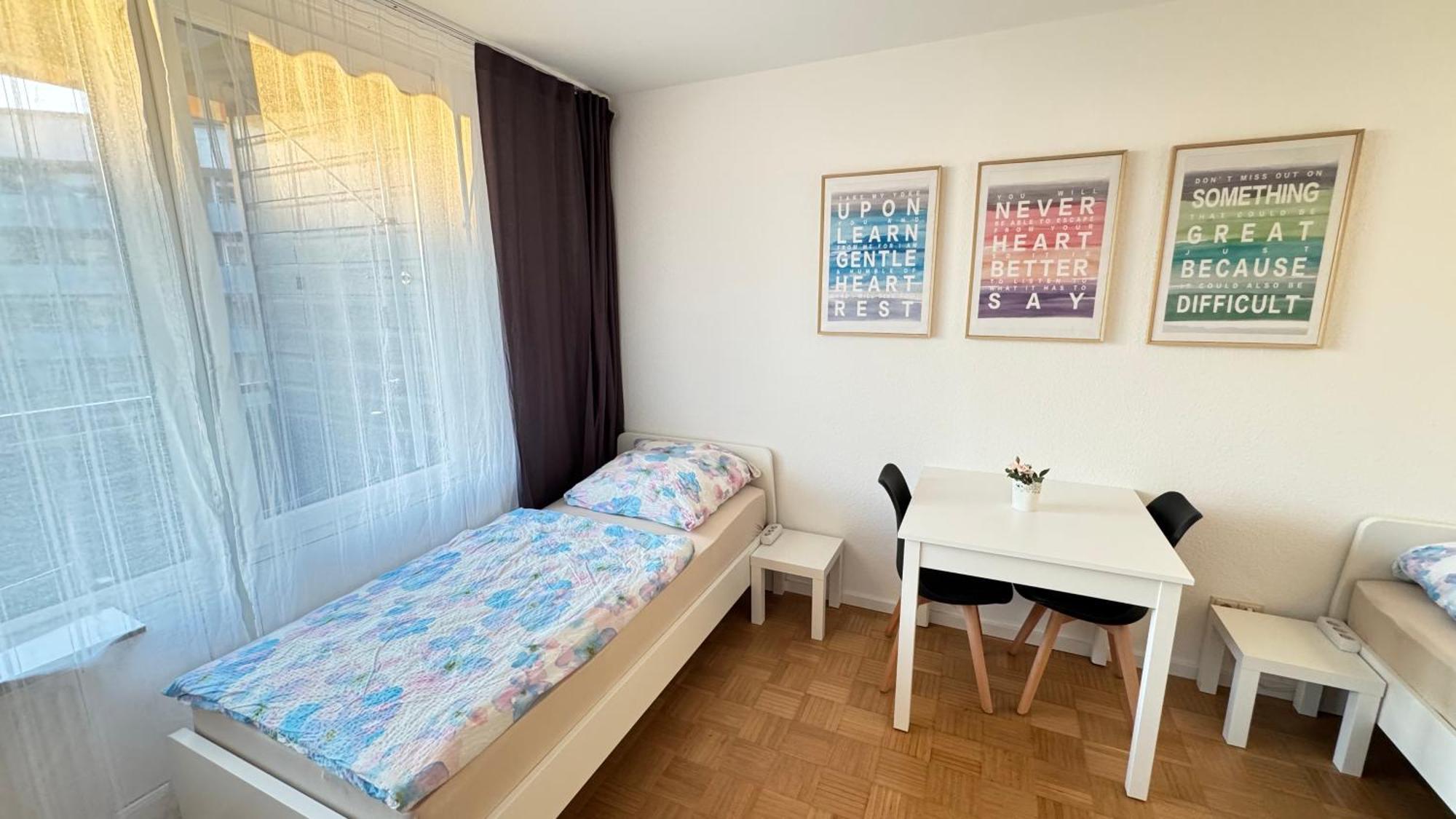 Monteur & Messezimmer Ratingen-Duesseldorf 외부 사진